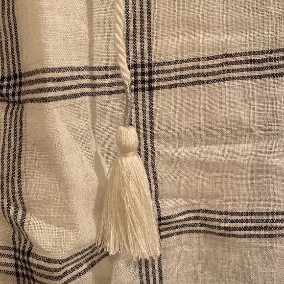 Tommy Bahama Top - Picture 3 of 11